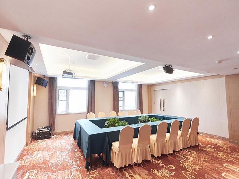Vienna Hotel Nanyang People Road Exterior foto