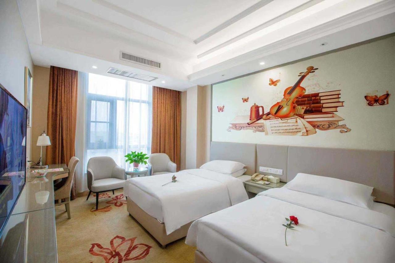 Vienna Hotel Nanyang People Road Exterior foto