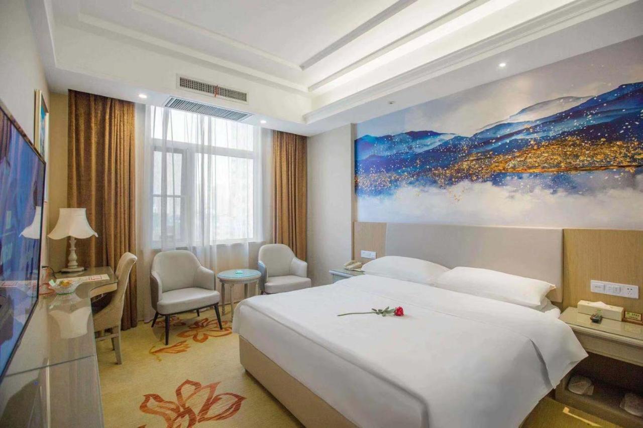 Vienna Hotel Nanyang People Road Exterior foto